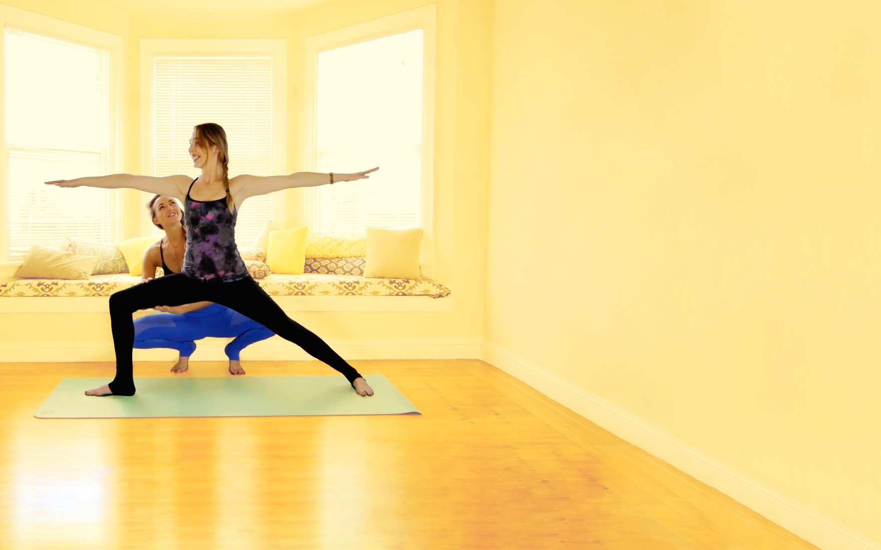 yoga-teache-training-photo-yellow-room-large-2 – Brett Larkin Yoga