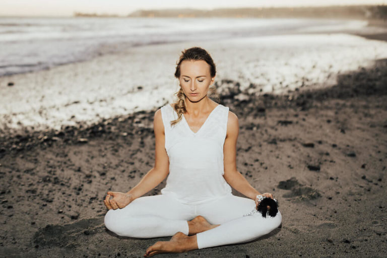 10 Essential Types Of Pranayama Breathing Techniques That You MUST Know ...